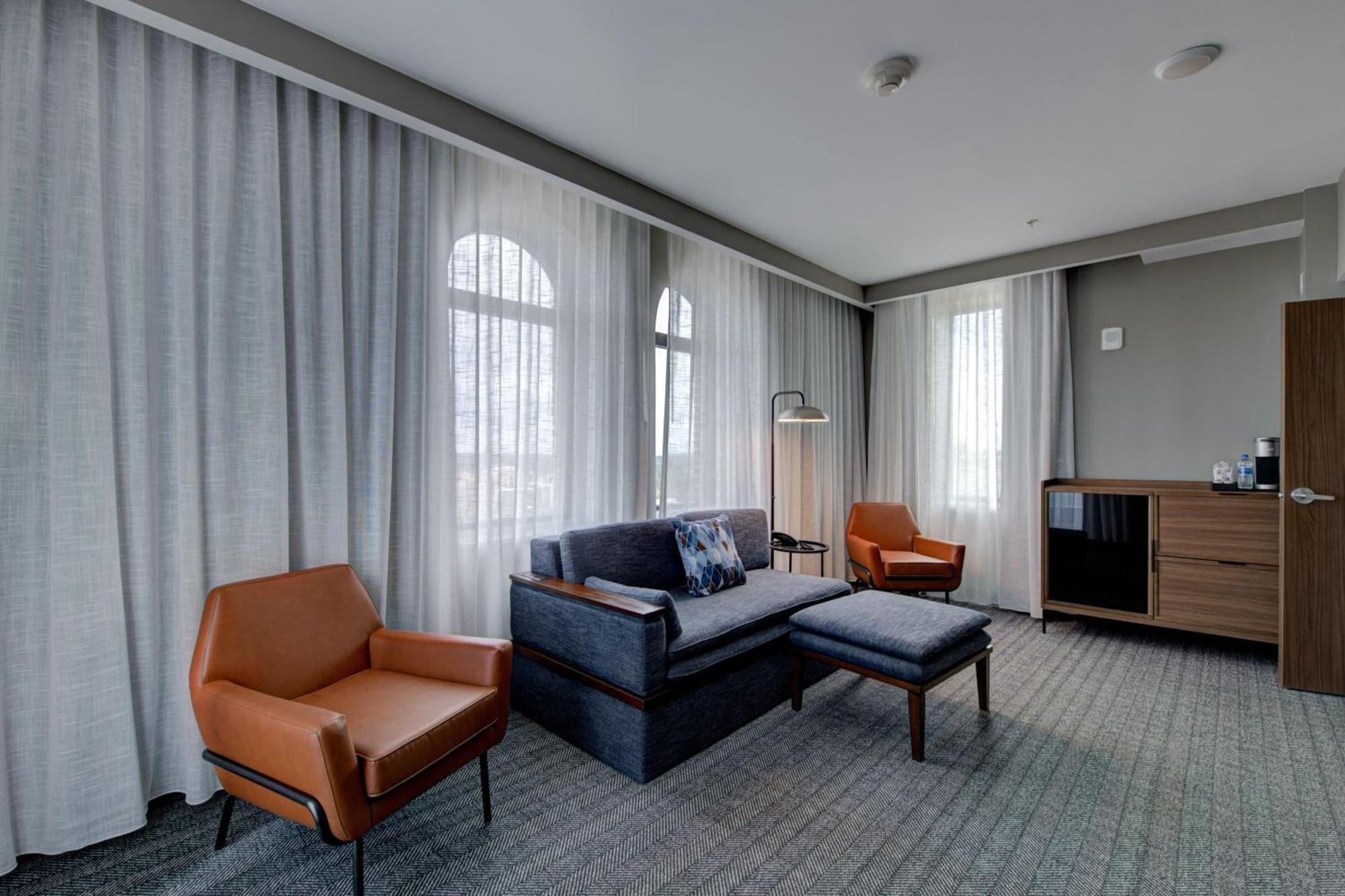 The Threefoot Hotel, Meridian, A Tribute Portfolio Hotel Екстериор снимка